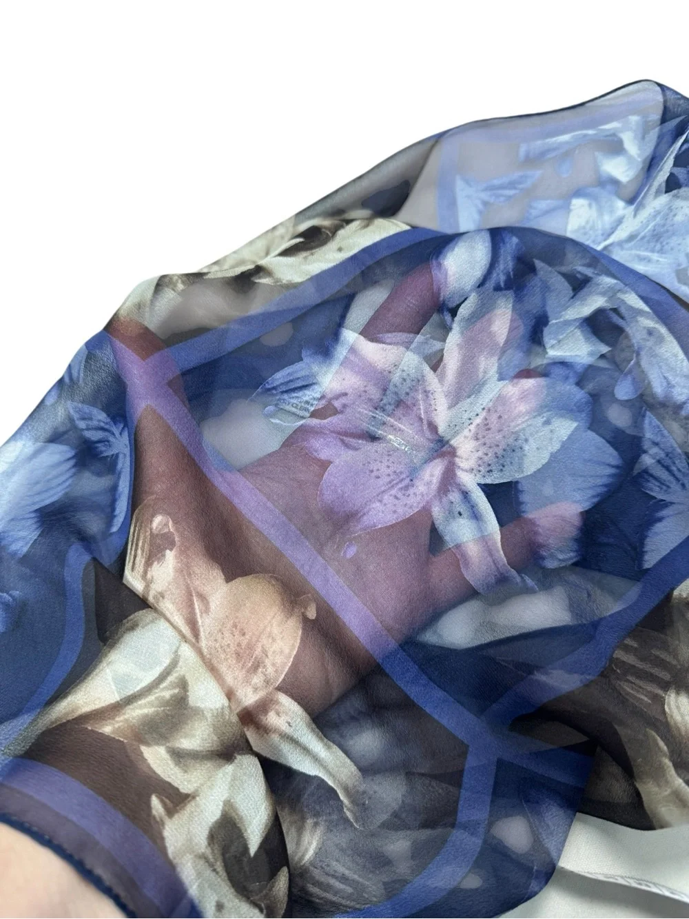 Anne Klein Blue Printed Floral 100% Silk Chiffon Square Scarf Size 21'' x 21''